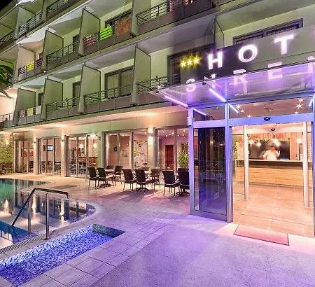 Sirena 3* Podgora (Split-Dalmatia)